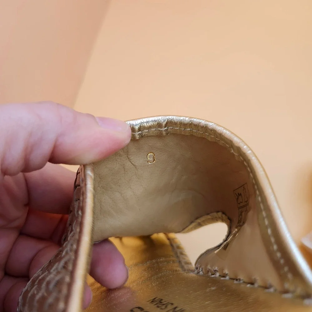 André Assous Alyssa Wedge‎ Sandals Gold Woven Leather Espadrille Boho 9 M